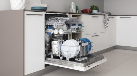 Zmywarka do zabudowy INDESIT DIO 3C24 AC E Zmywarka do zabudowy INDESIT DIO 3C24 AC E