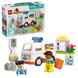 LEGO DUPLO TOWN 10447 Karetka z kierowcą